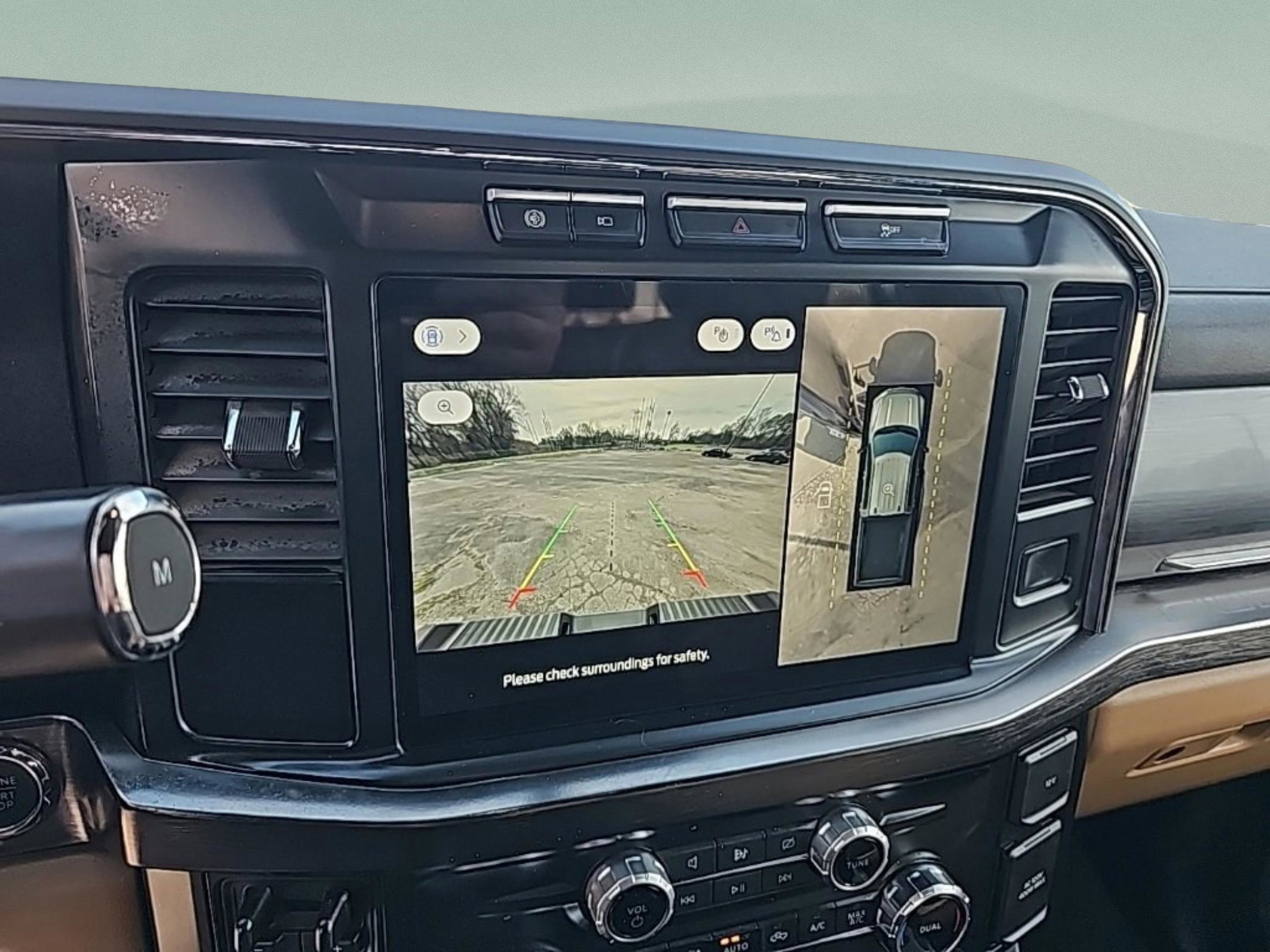 Used 2024 Ford F450 Lariat w/ Chrome Package image 27