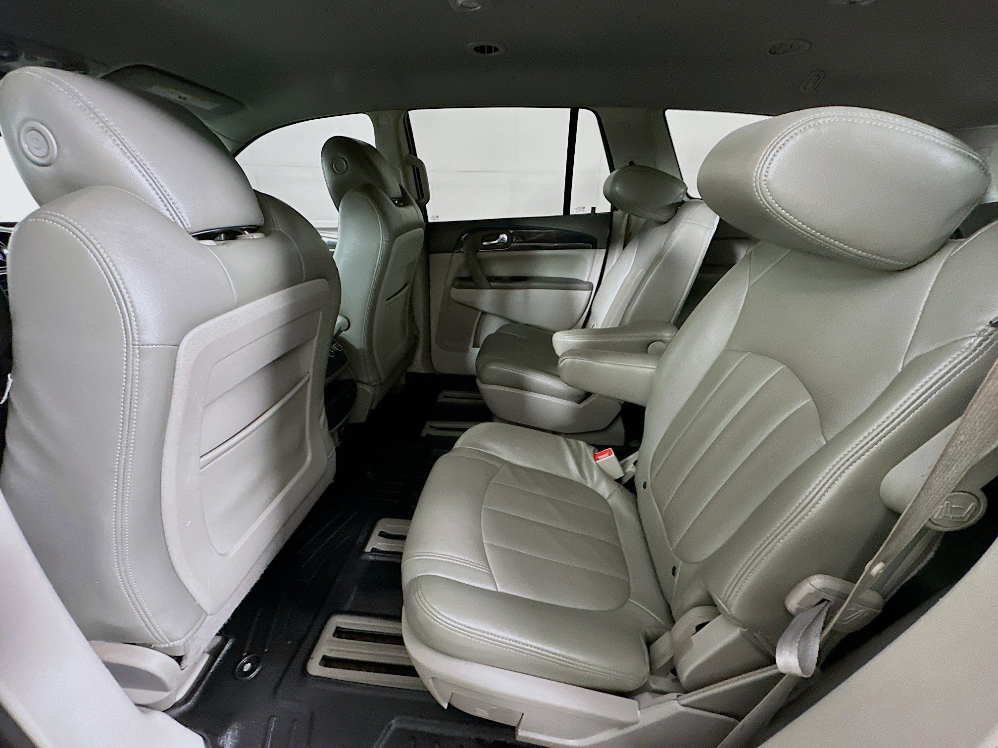 Used 2016 Buick Enclave Convenience FWD image 26