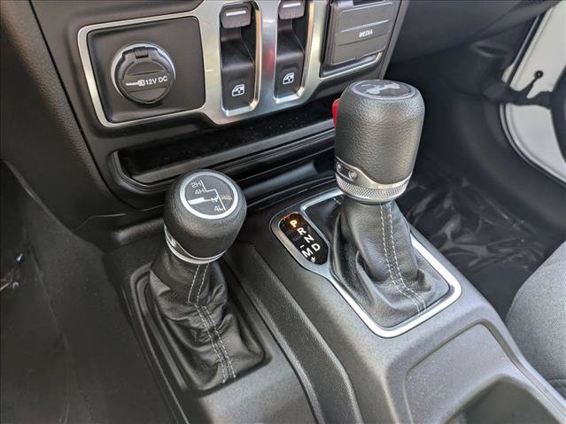 Used 2026 Jeep Wrangler Sport AWD/4WD image 12