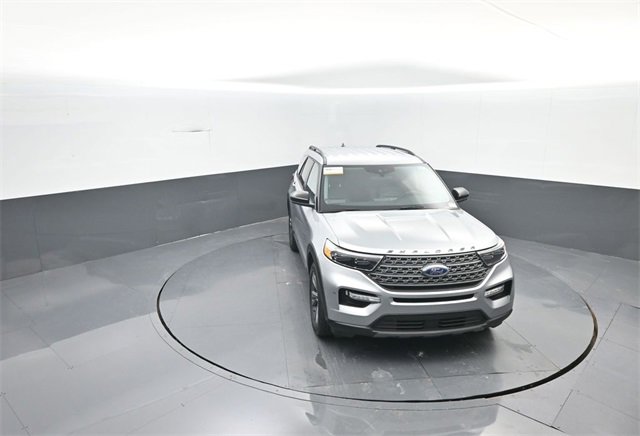 Certified 2023 Ford Explorer XLT w/ Equipment Group 202A image 22