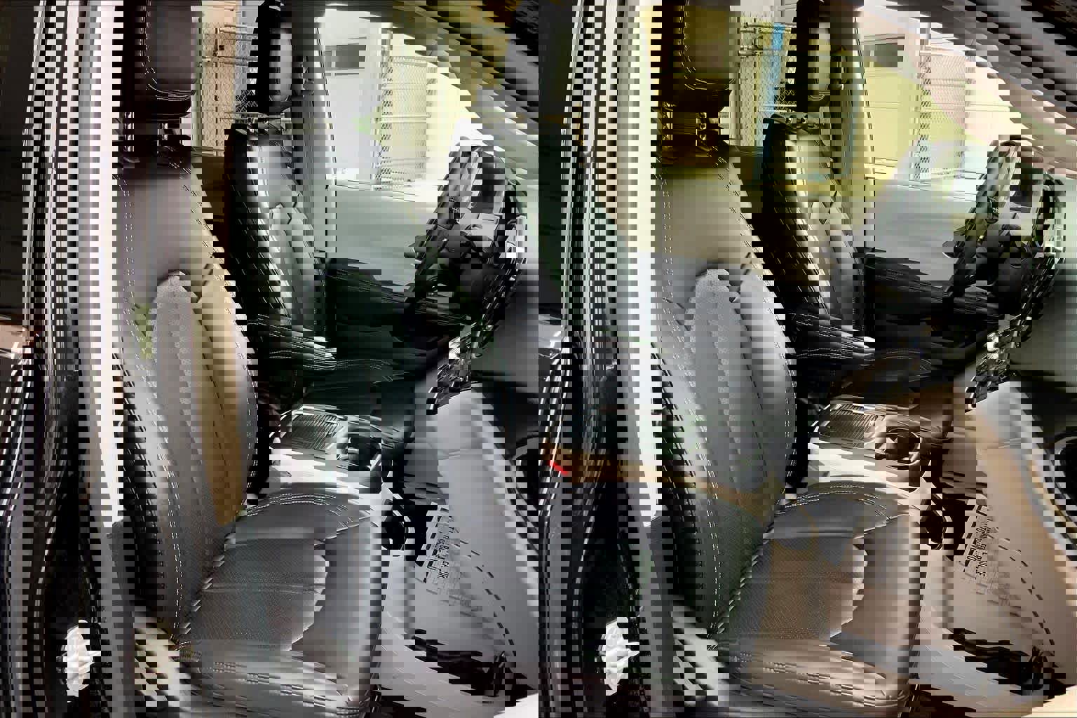 Used 2023 Chrysler Pacifica Touring-L FWD image 9