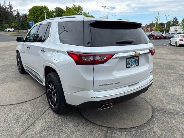 Used 2018 Chevrolet Traverse High Country w/ LPO, 'HIT The Road' Package AWD/4WD image 6