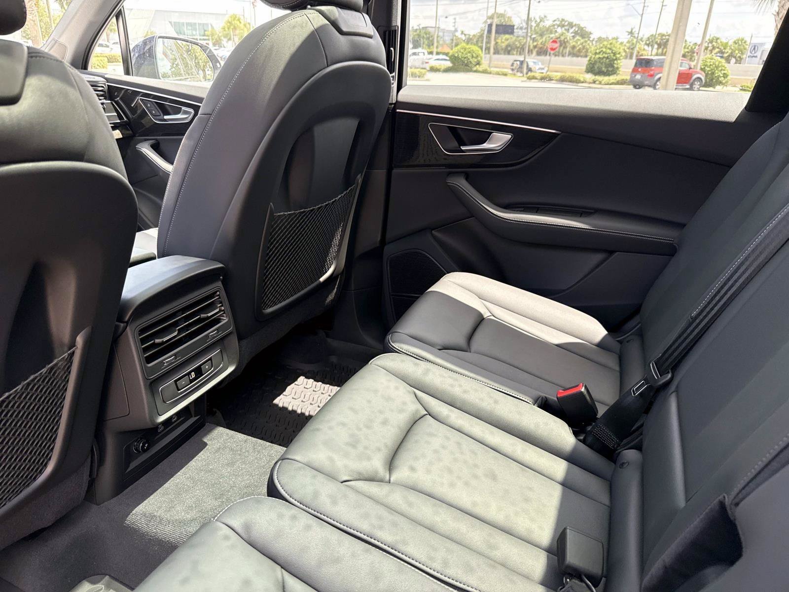 New 2026 Audi Q7 2.0T Premium Plus AWD/4WD image 13