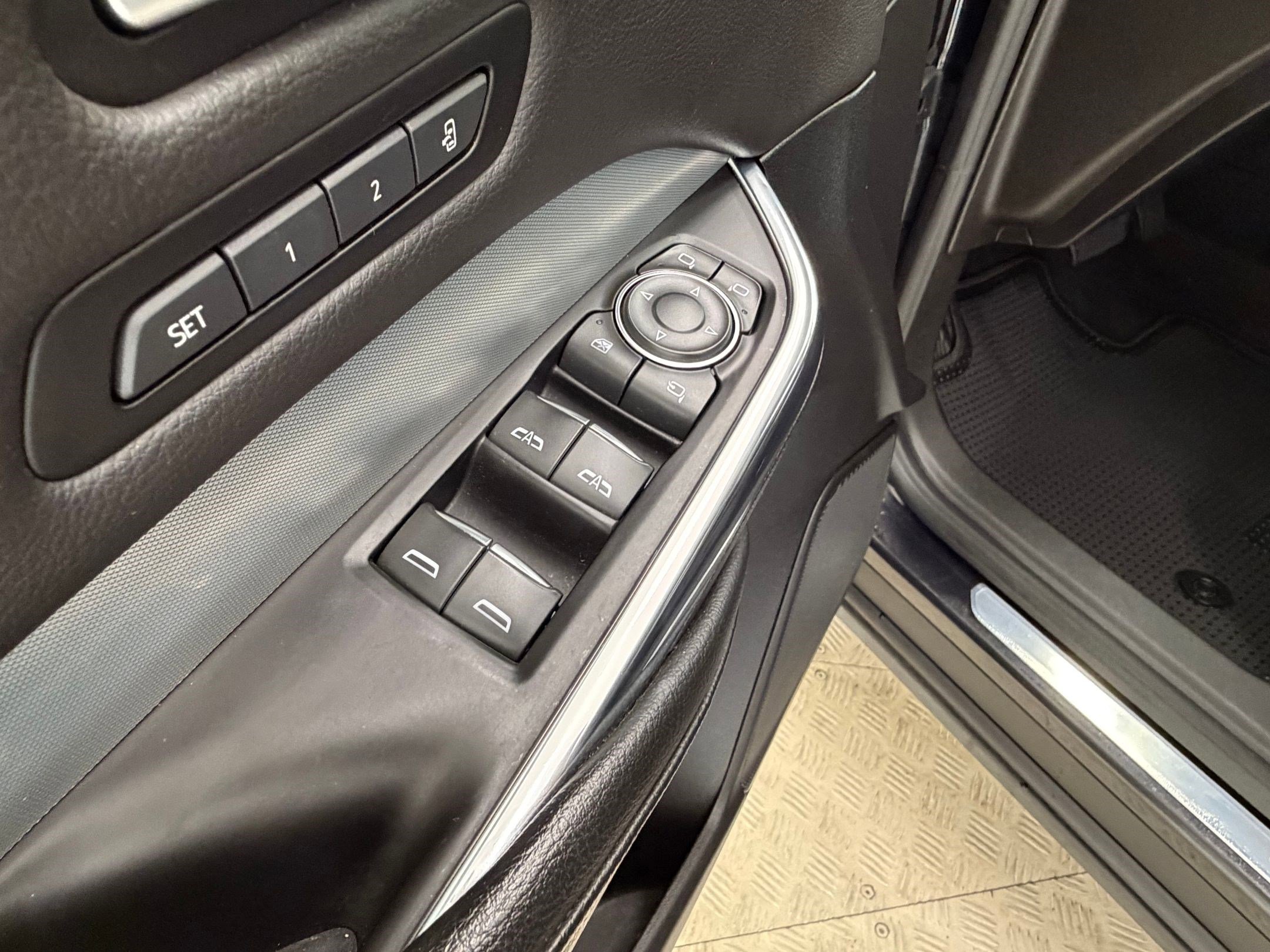 Used 2023 Cadillac XT4 Premium Luxury image 21