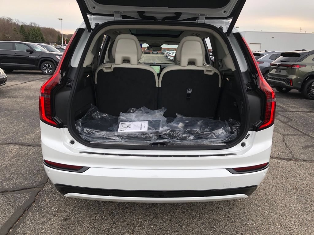New 2026 Volvo XC90 T8 Ultra w/ Protection Package Premier AWD/4WD image 33