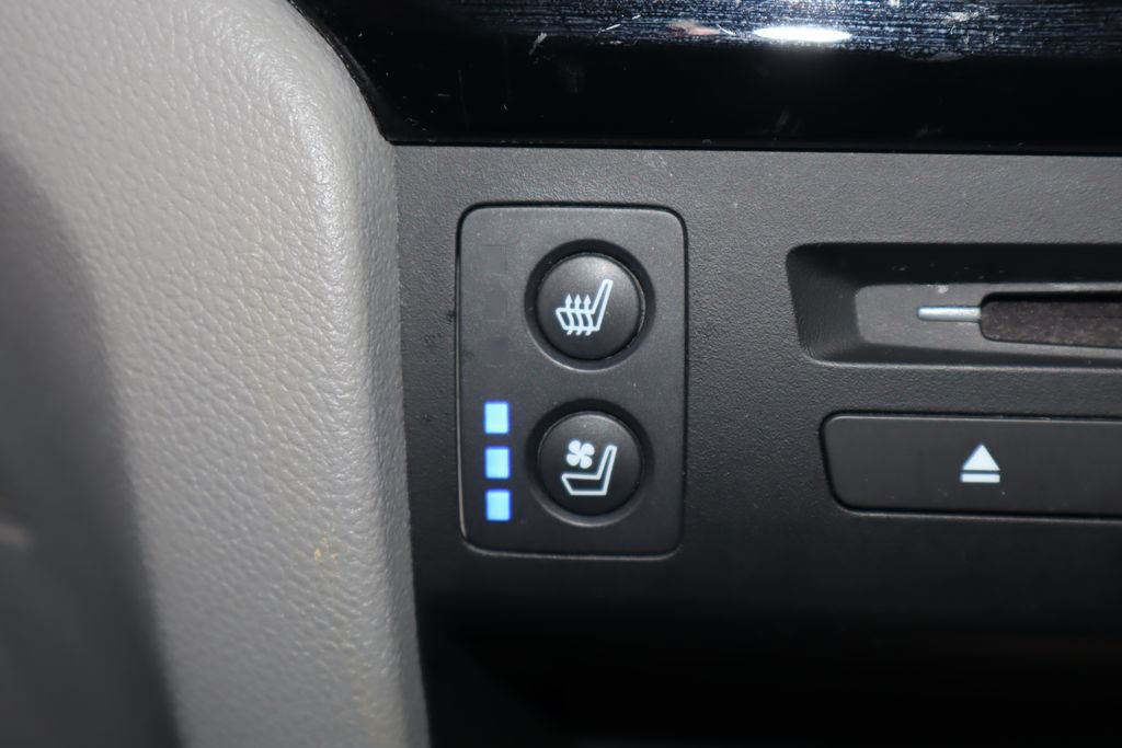 Used 2022 Honda Pilot Elite image 31