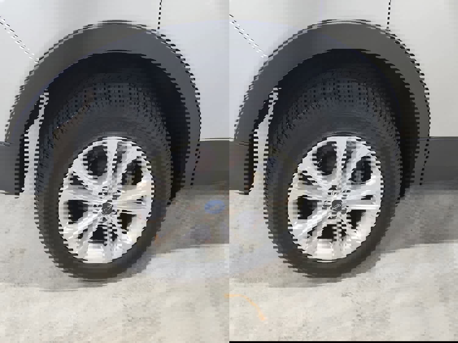 Used 2019 Ford Escape SE image 14