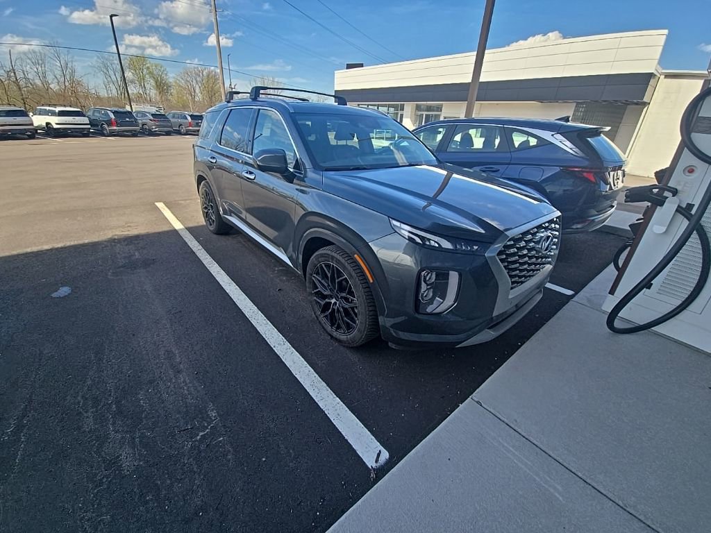 Used 2022 Hyundai Palisade Limited AWD/4WD image 2