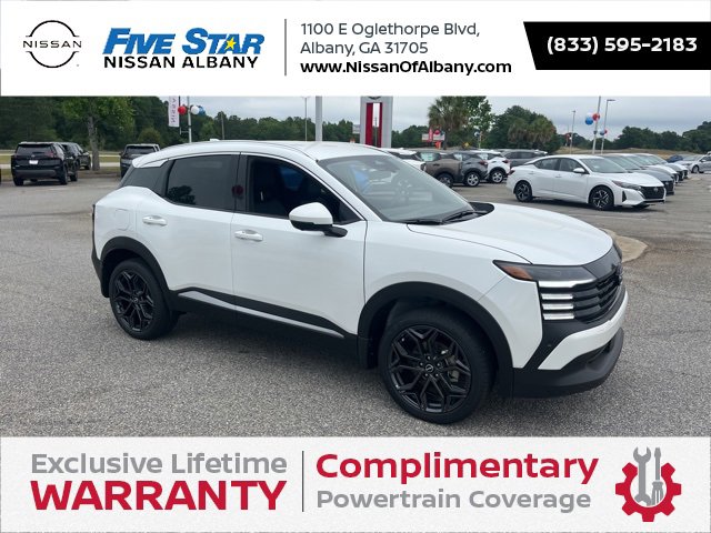 New 2025 Nissan Kicks SR