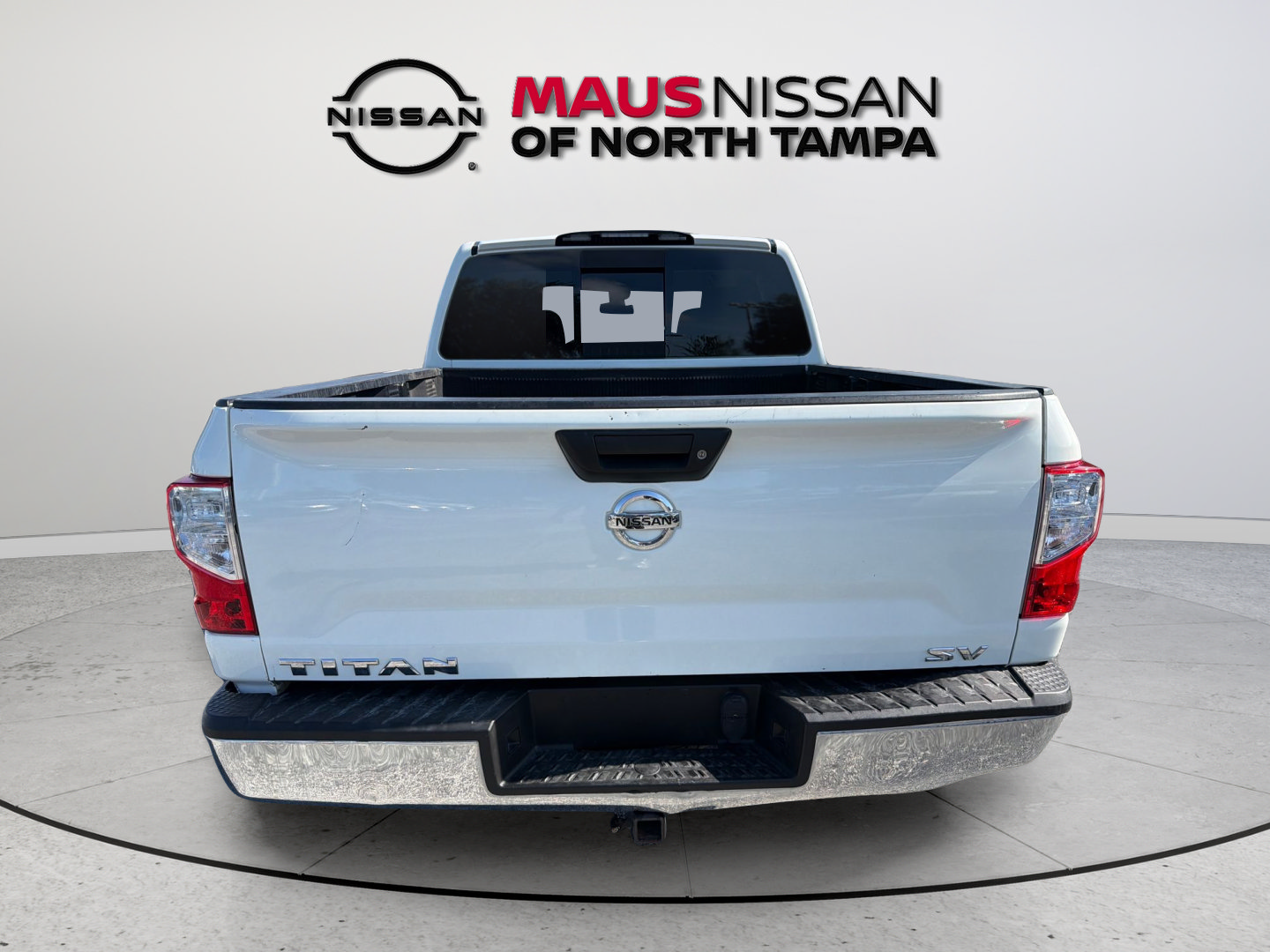 Used 2017 Nissan Titan SV RWD image 6