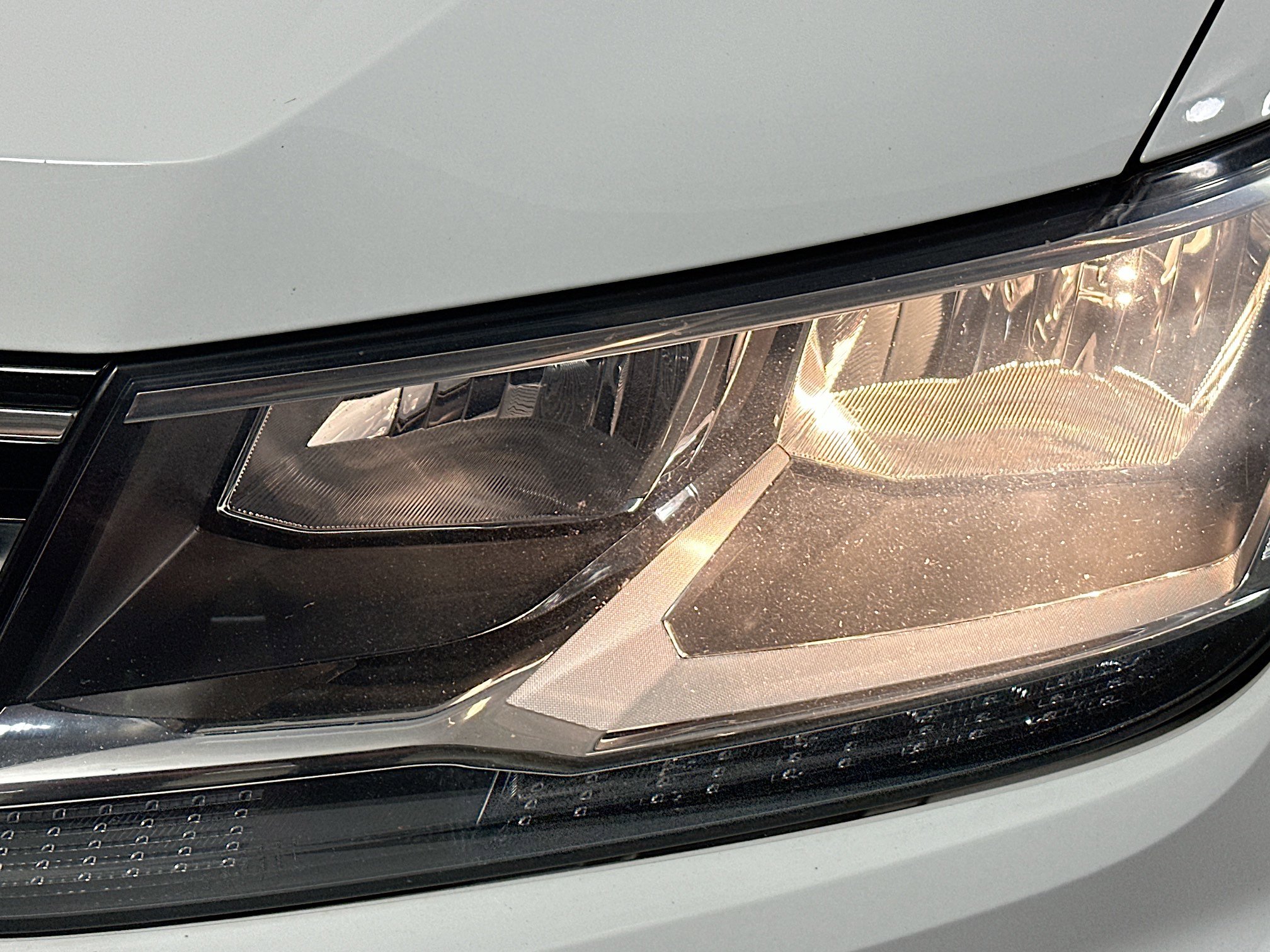 Used 2019 Volkswagen Tiguan SE FWD image 9