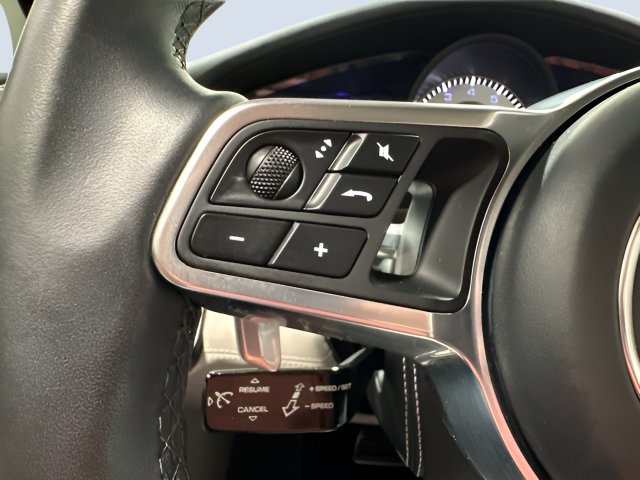 Used 2018 Porsche Panamera 4S AWD/4WD image 19