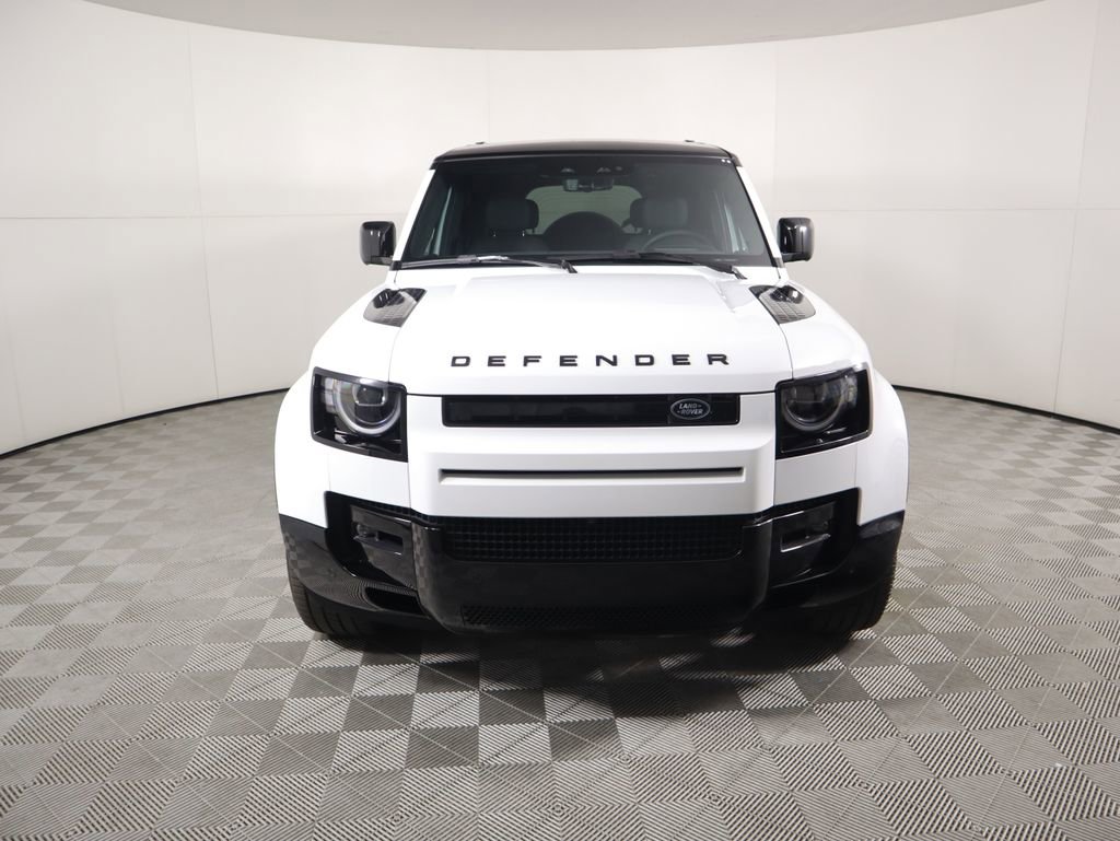 New 2026 Land Rover Defender 130 V8 image 2