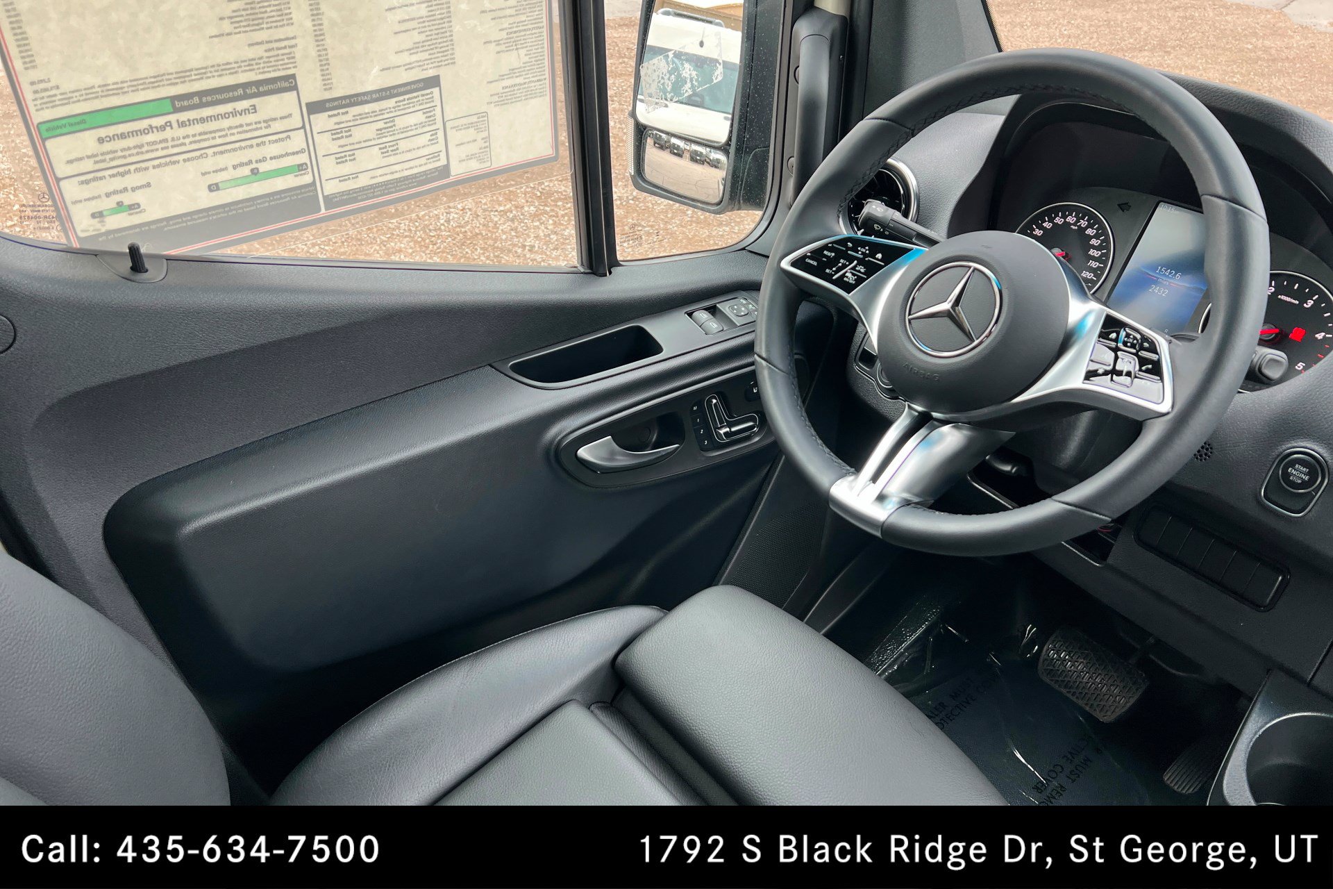 Used 2025 Mercedes-Benz Sprinter 2500 image 11