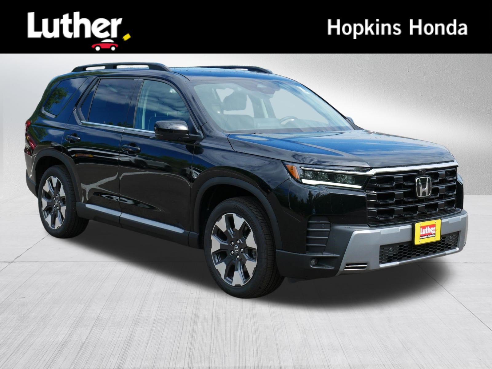 Used 2026 Honda Pilot Elite image 1