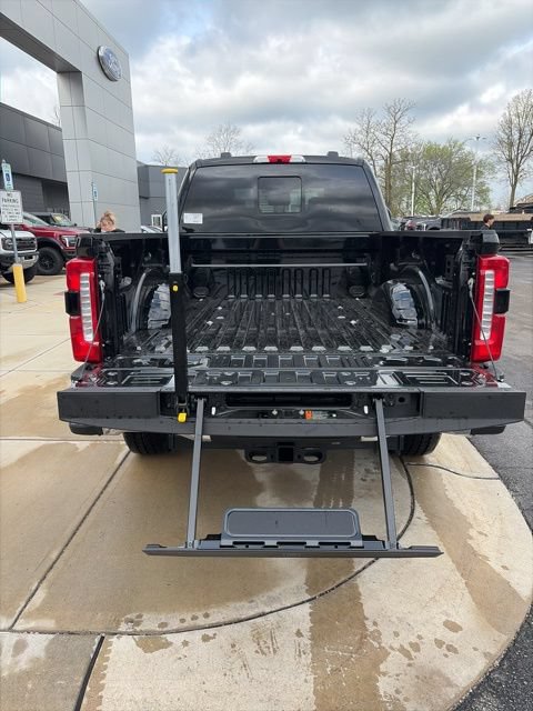 New 2026 Ford F350 Lariat w/ Lariat Premium Package AWD/4WD image 15