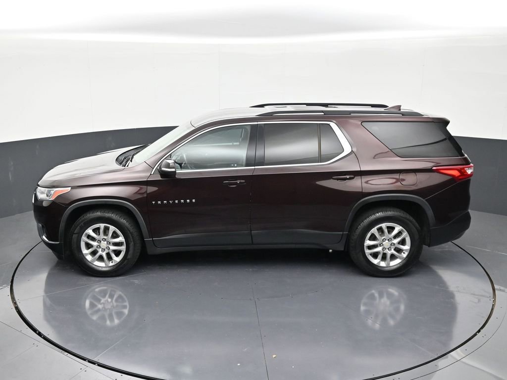 Used 2021 Chevrolet Traverse LT image 13