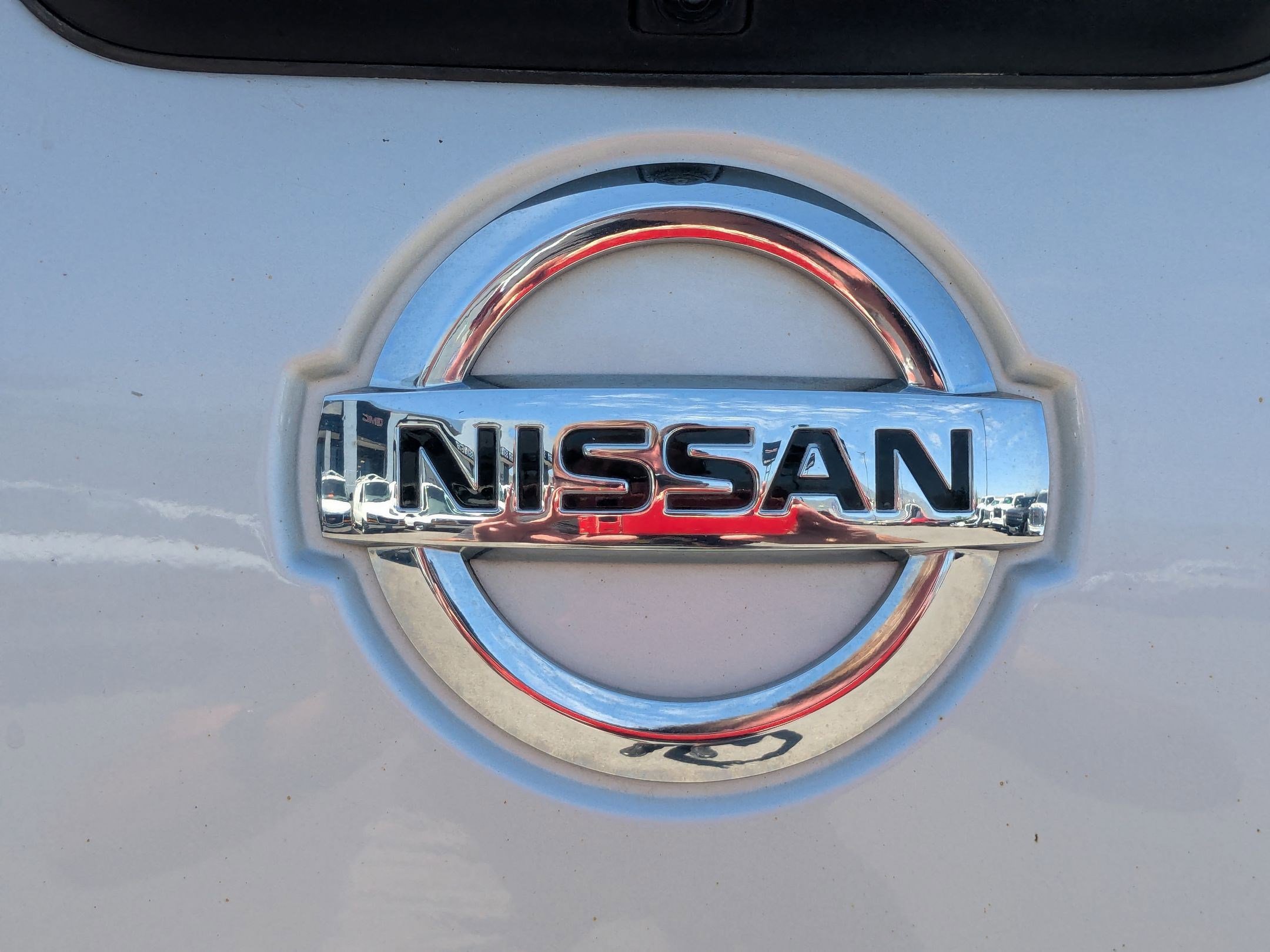 Used 2018 Nissan Titan PRO-4X w/ Pro-4x Convenience Package AWD/4WD image 13