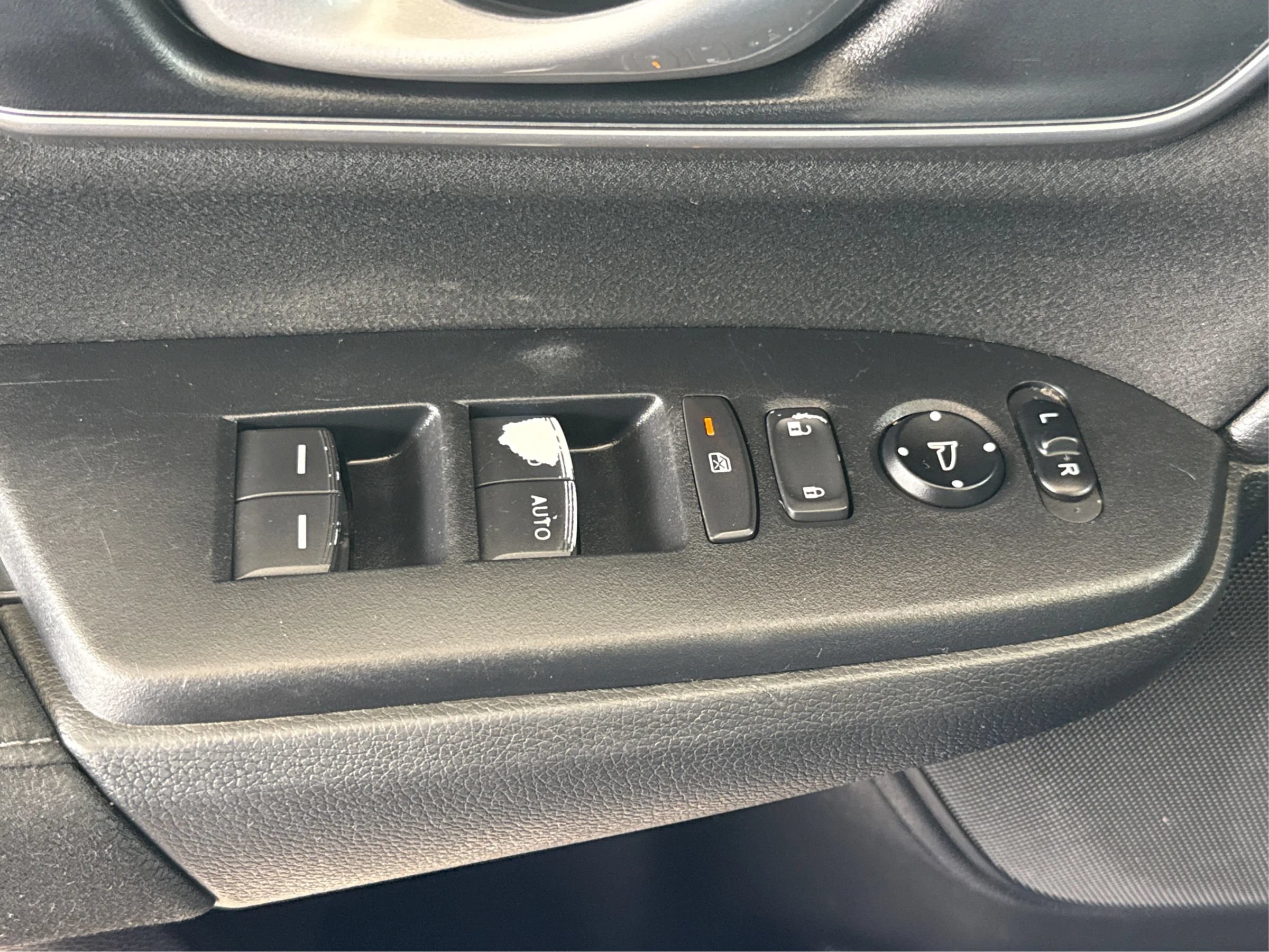 Used 2021 Honda CR-V EX image 19