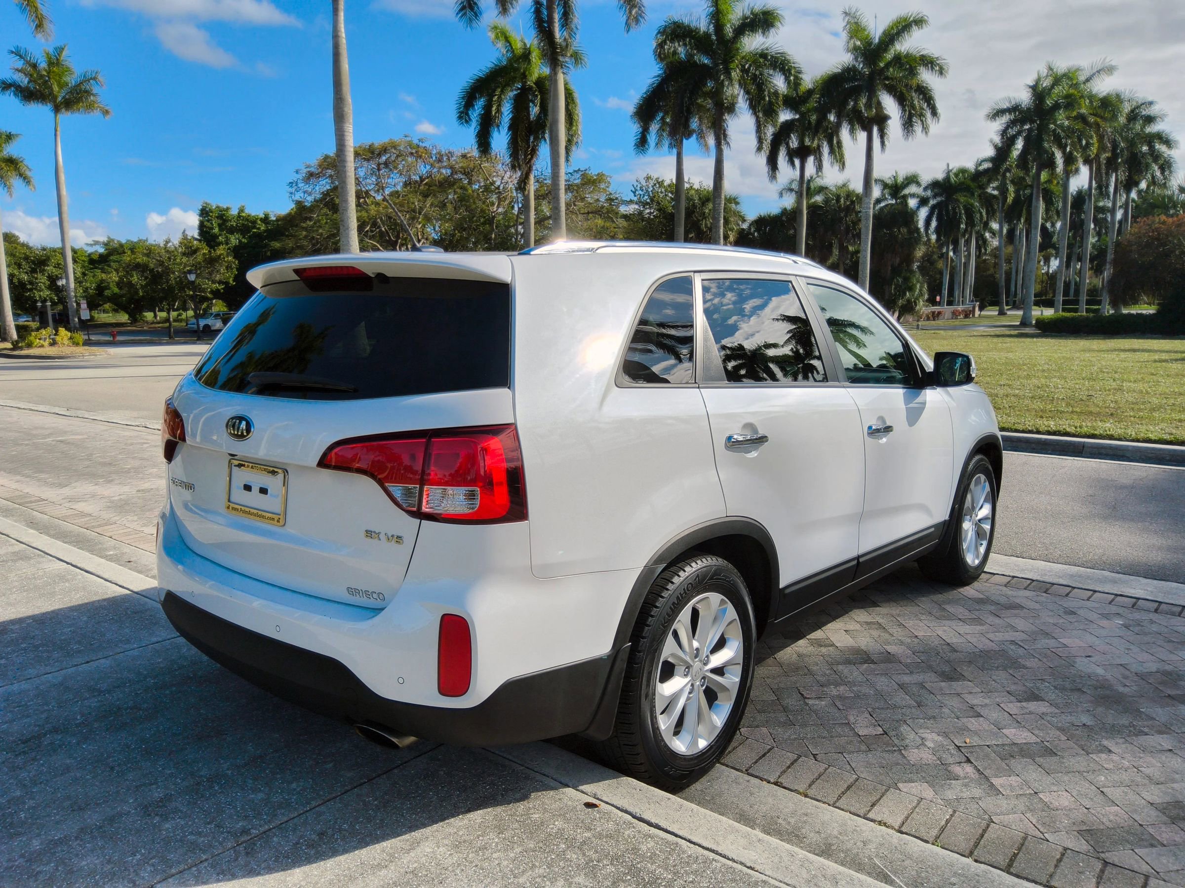 Used 2015 Kia Sorento EX w/ EX V6 Touring Package image 7
