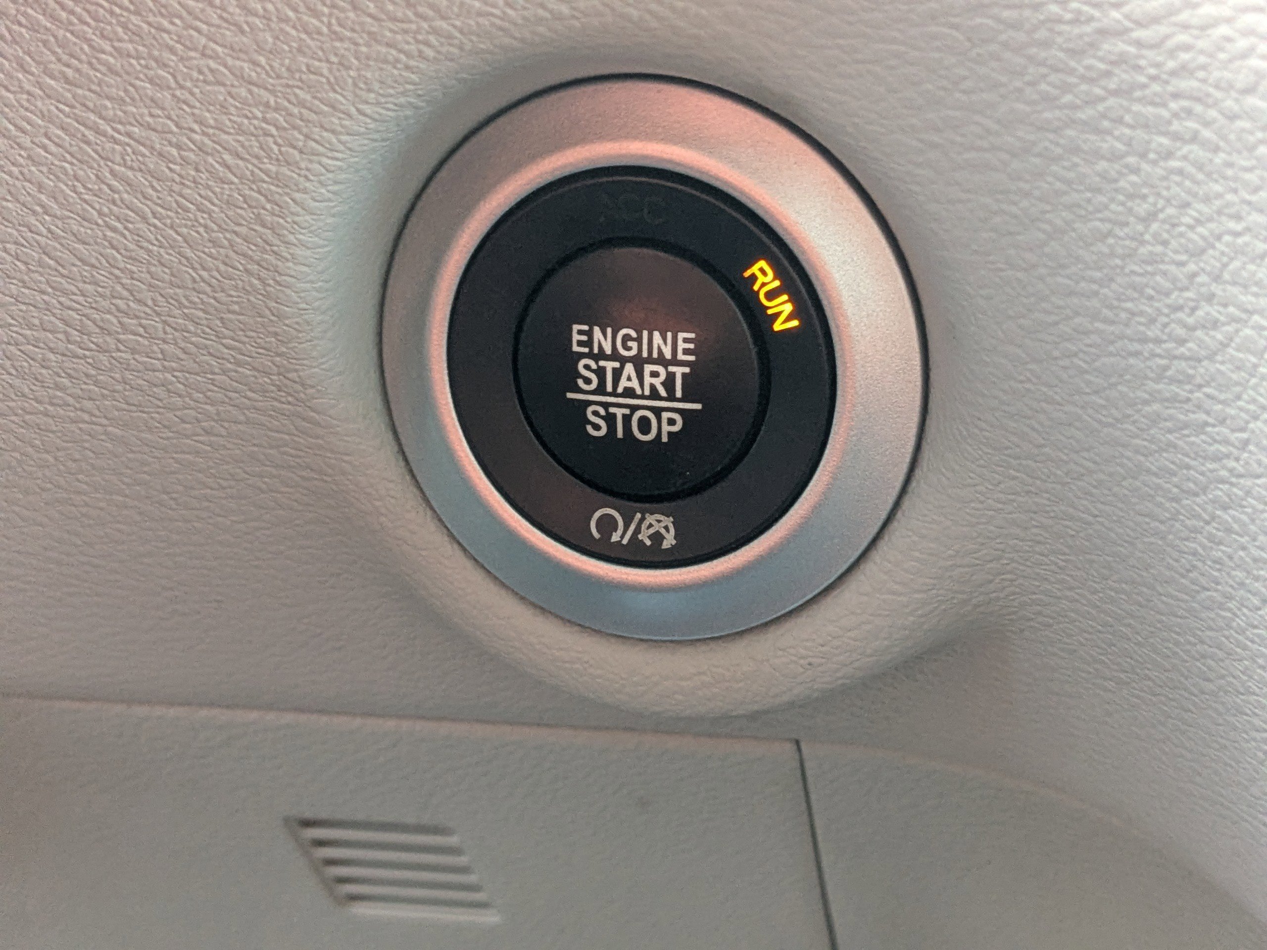 Certified 2019 Chrysler Pacifica Touring Plus w/ Advanced Safetytec Group FWD image 27