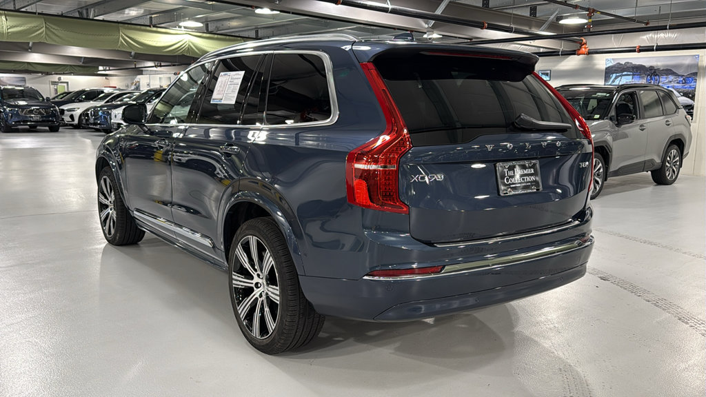 Certified 2025 Volvo XC90 T8 Plus w/ Protection Package Premier AWD/4WD image 4