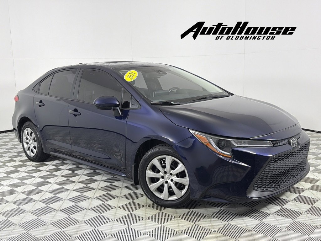 Used 2021 Toyota Corolla LE image 1