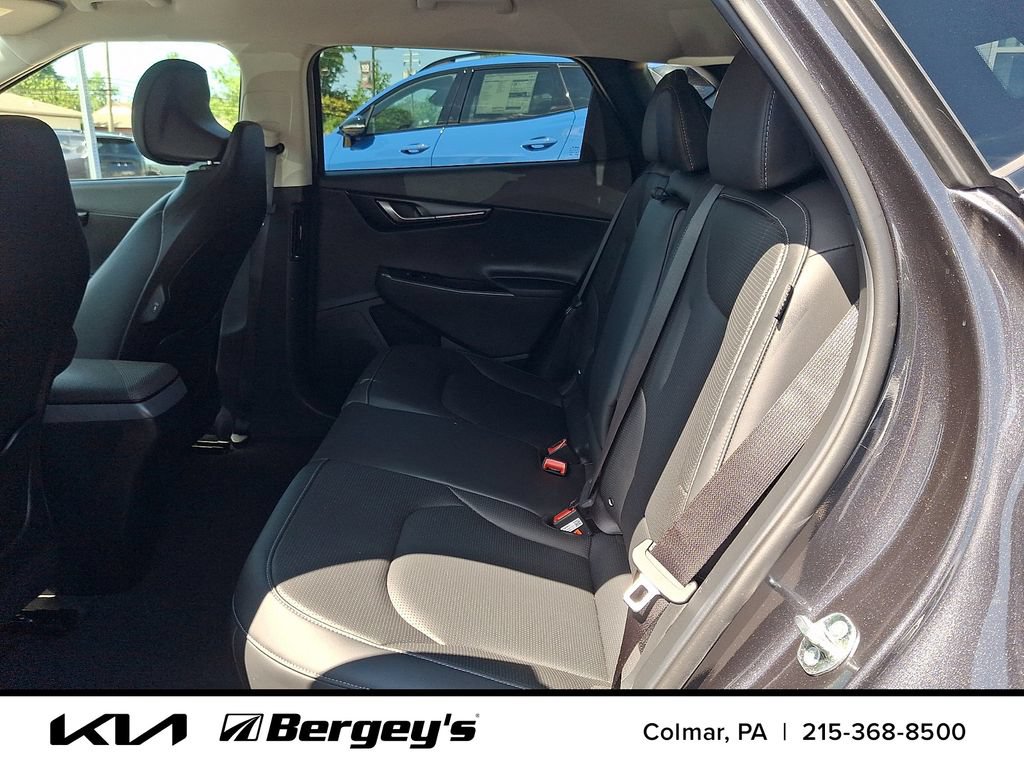 Certified 2025 Kia EV6 Wind AWD/4WD image 12