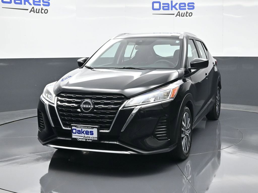 Used 2024 Nissan Kicks SV image 4