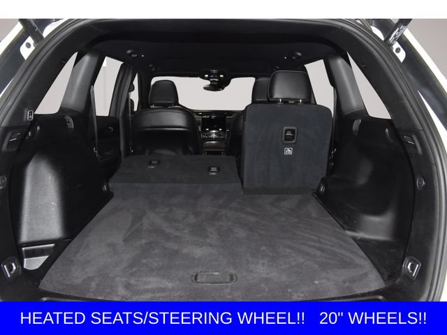 Used 2023 Jeep Grand Cherokee Altitude AWD/4WD image 28