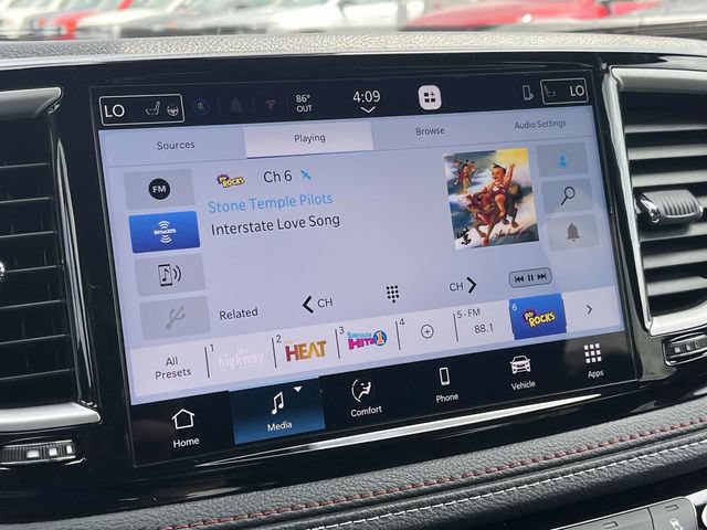 New 2027 Chrysler Pacifica Select FWD image 22