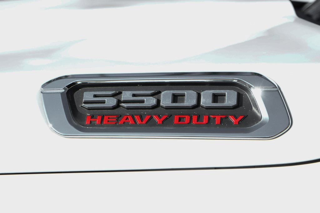 Used 2022 RAM 5500 Tradesman w/ Chrome Appearance Group image 51