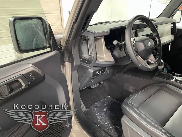 New 2025 Ford Bronco Outer Banks w/ Sasquatch Package image 10