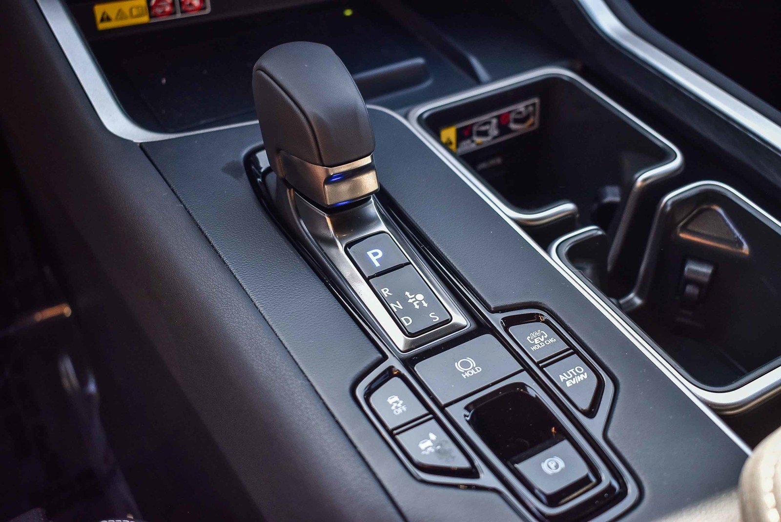 New 2025 Lexus TX 550h AWD Plug-In Hybrid image 18