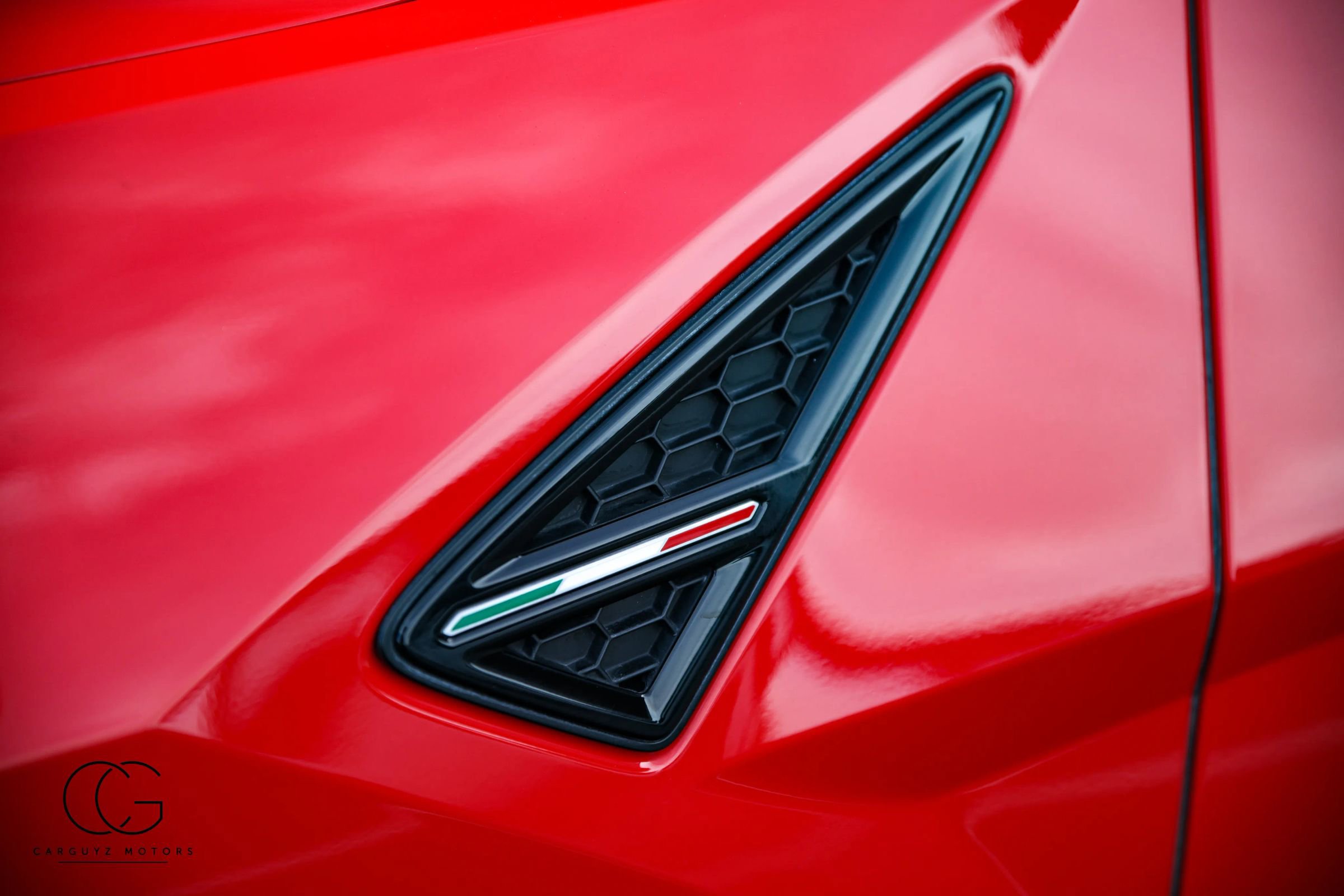 Used 2020 Lamborghini Urus AWD/4WD image 9