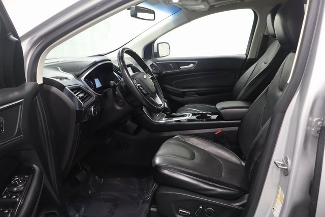 Used 2018 Ford Edge Titanium w/ Equipment Group 301A image 10