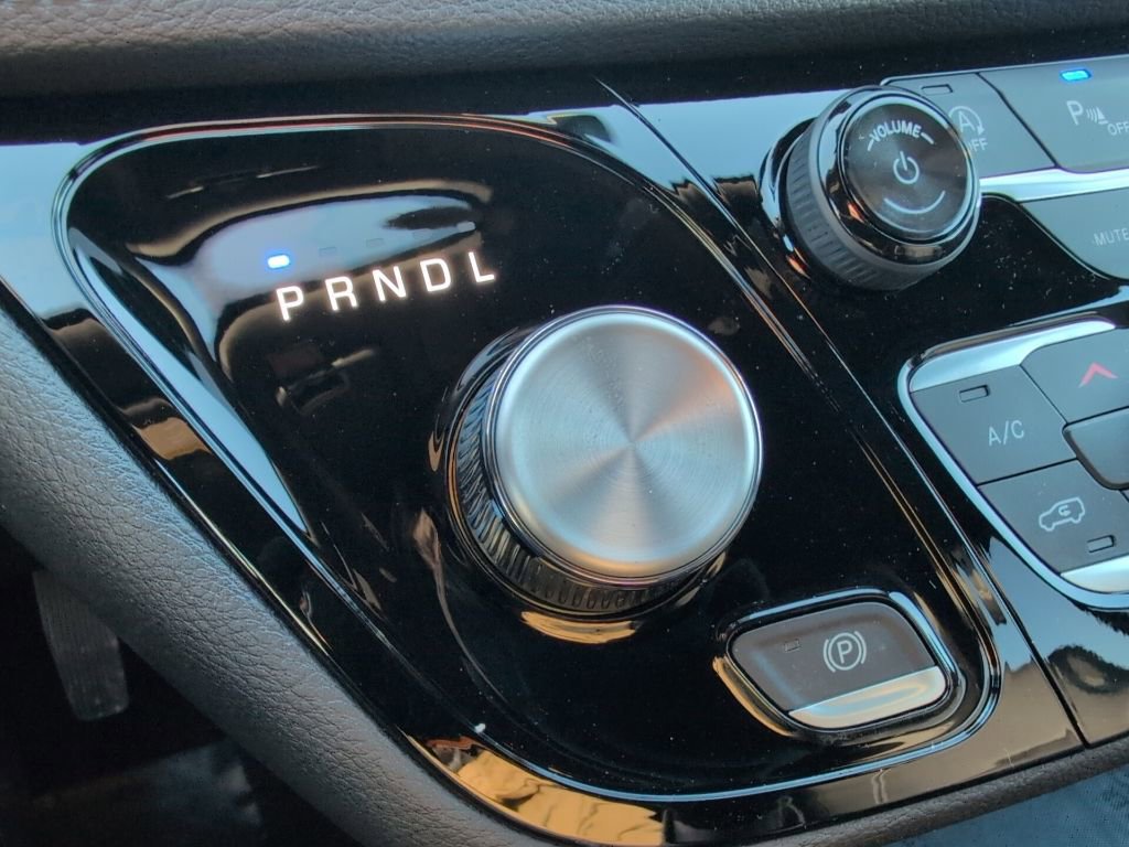 New 2026 Chrysler Pacifica Select image 33