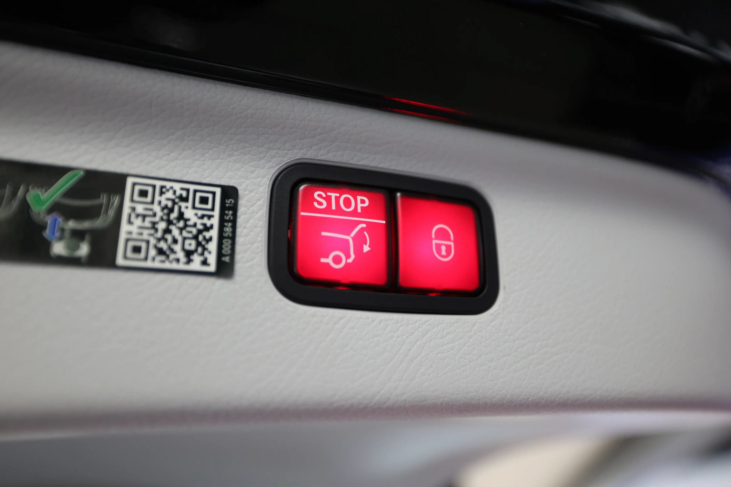 Used 2023 Mercedes-Benz EQS 580 4MATIC SUV image 61