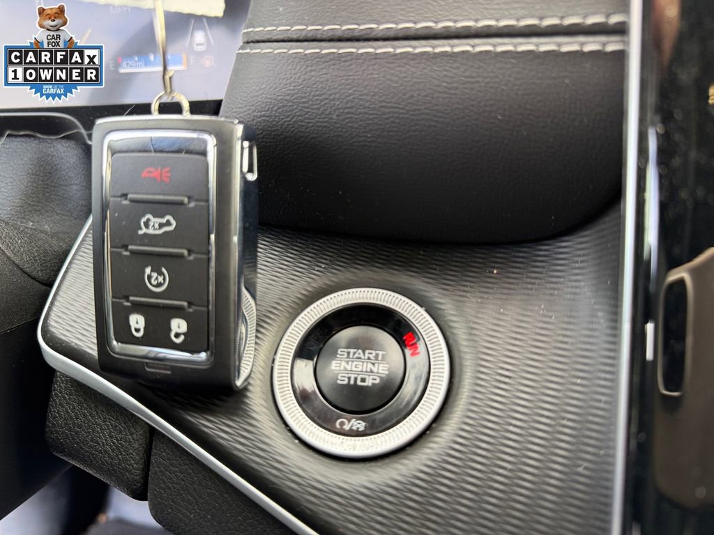 Certified 2025 Jeep Grand Cherokee Laredo X w/ Luxury Tech Group I AWD/4WD image 31