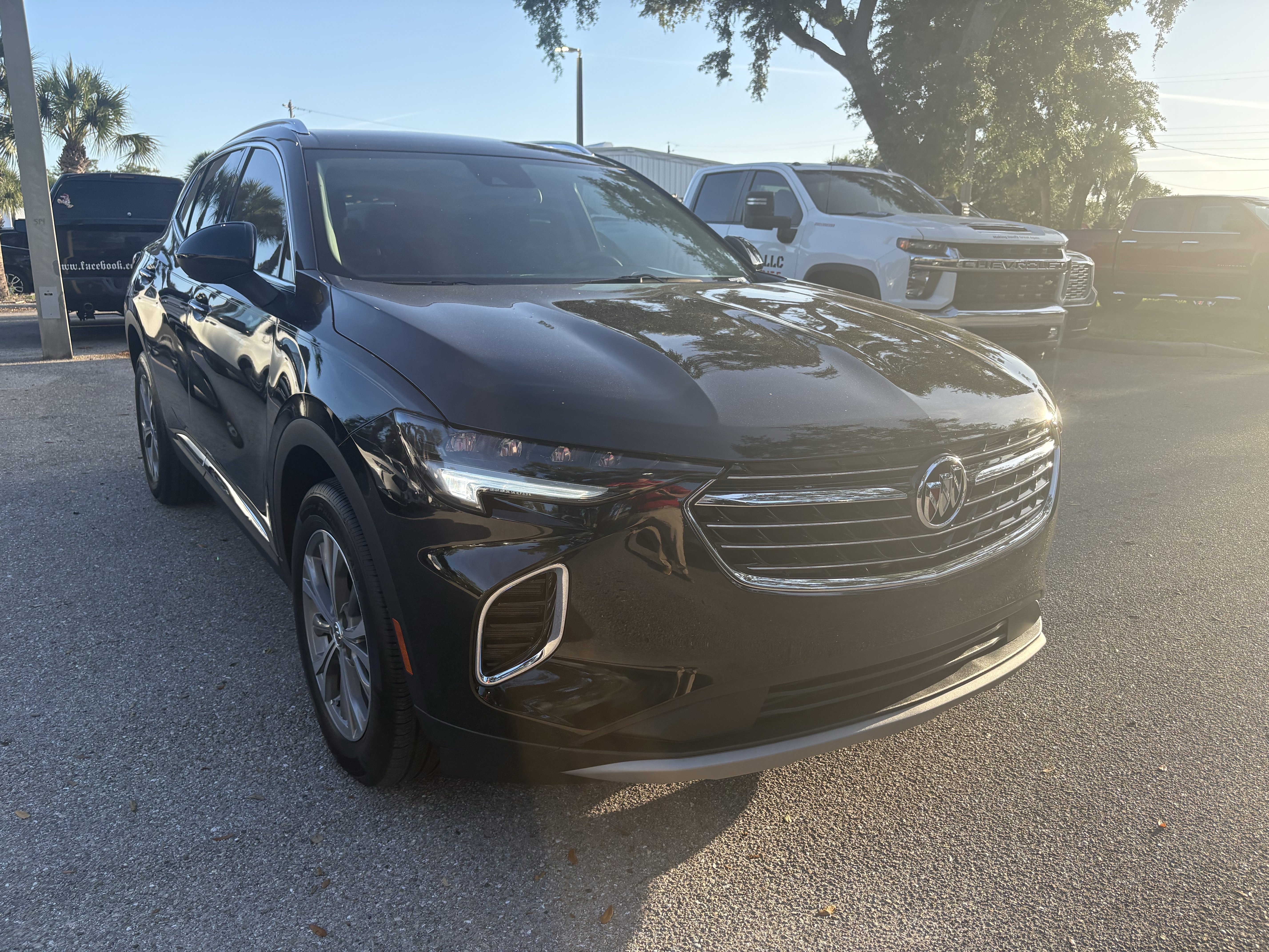 Used 2023 Buick Envision Preferred image 1