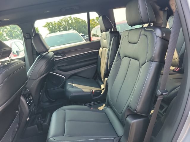 New 2026 Jeep Grand Cherokee L Limited AWD/4WD image 8