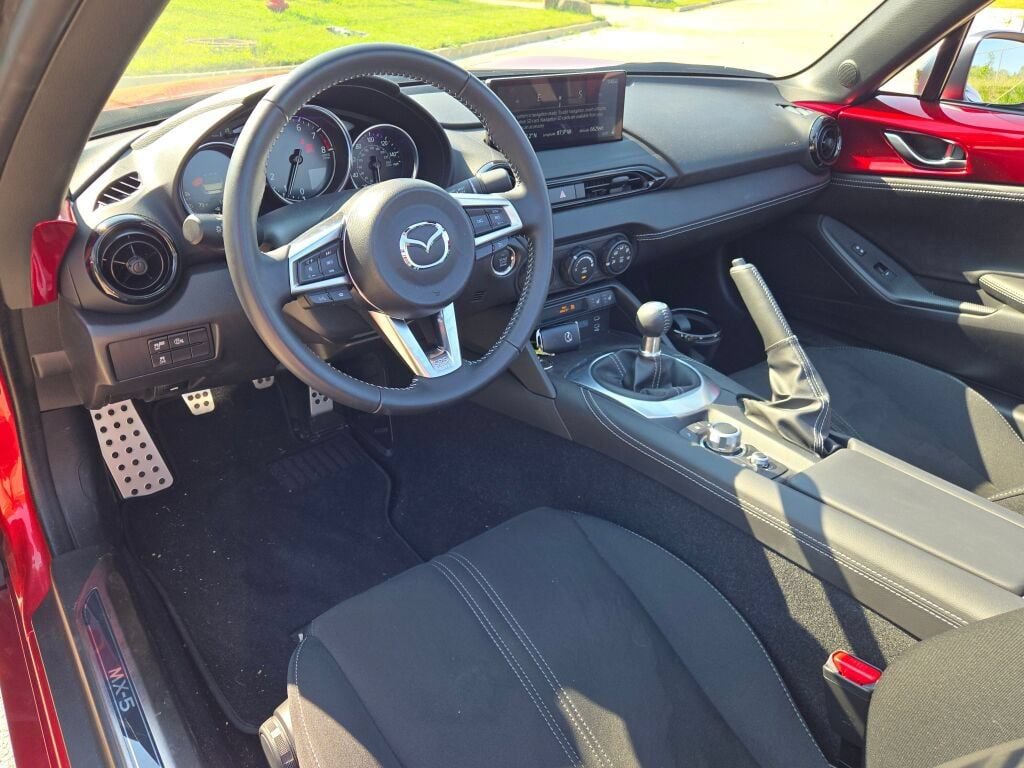 Used 2024 MAZDA MX-5 Miata Club w/ Interior Package RWD image 16