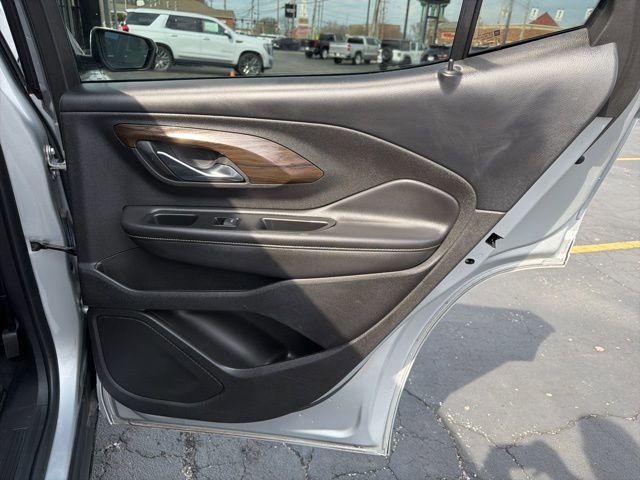 Used 2018 GMC Terrain Denali w/ Advanced Safety Package image 17