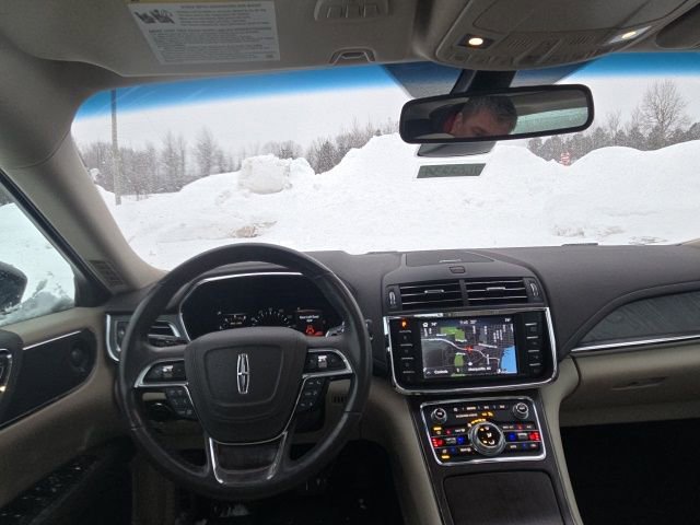 Used 2020 Lincoln Continental Reserve image 19