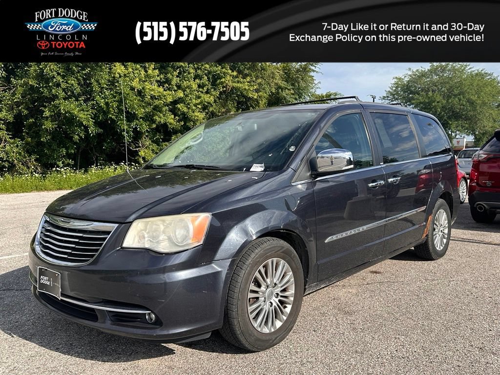 Used 2013 Chrysler Town & Country Touring-L w/ Entertainment Group #2 FWD image 1