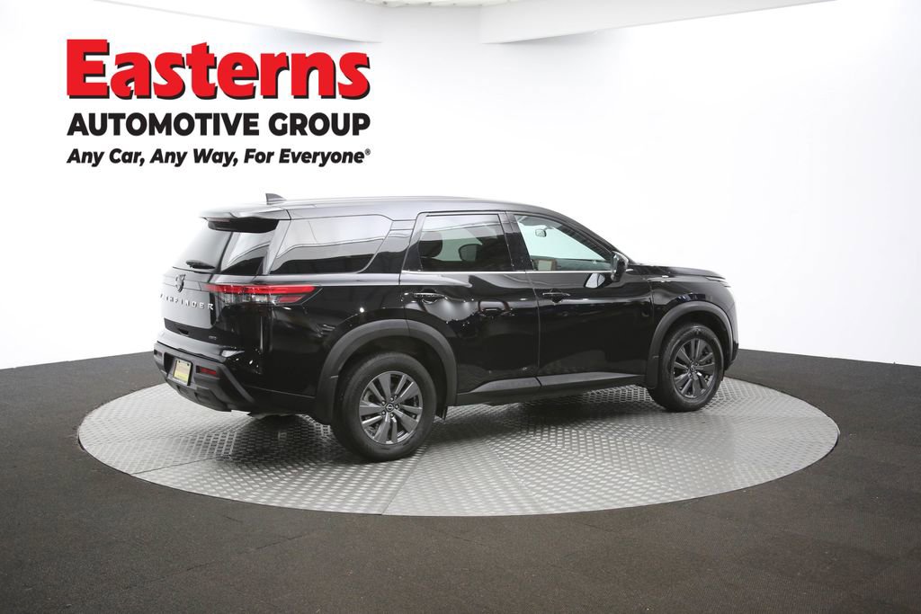 Used 2024 Nissan Pathfinder S image 43