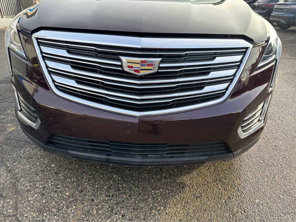 Used 2018 Cadillac XT5 Luxury w/ Driver Awareness Package image 14