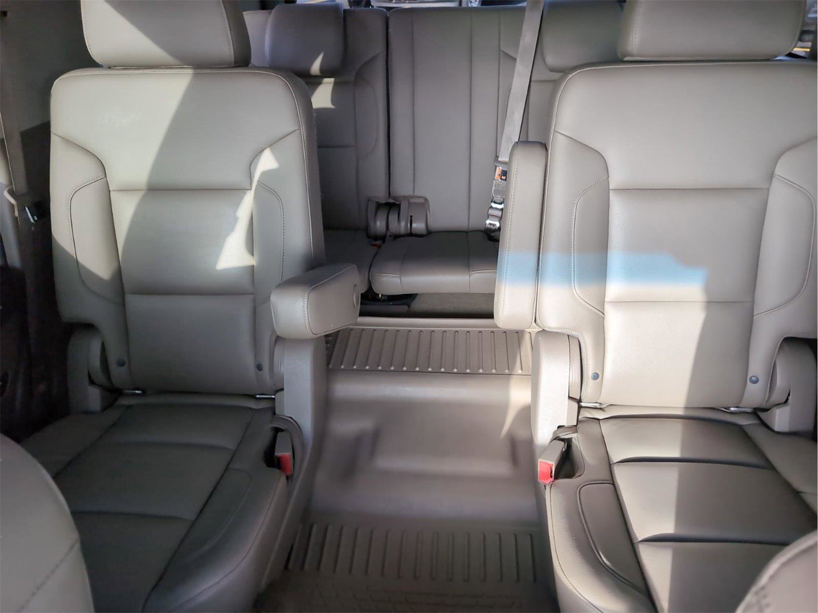 Used 2016 Chevrolet Tahoe LT RWD image 29