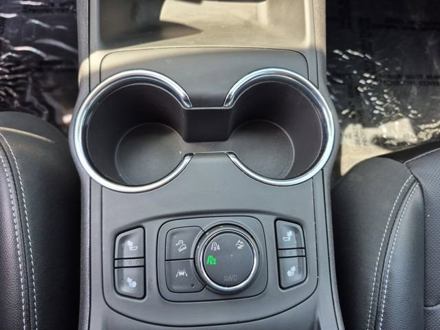 Used 2024 GMC Terrain SLT AWD/4WD image 24