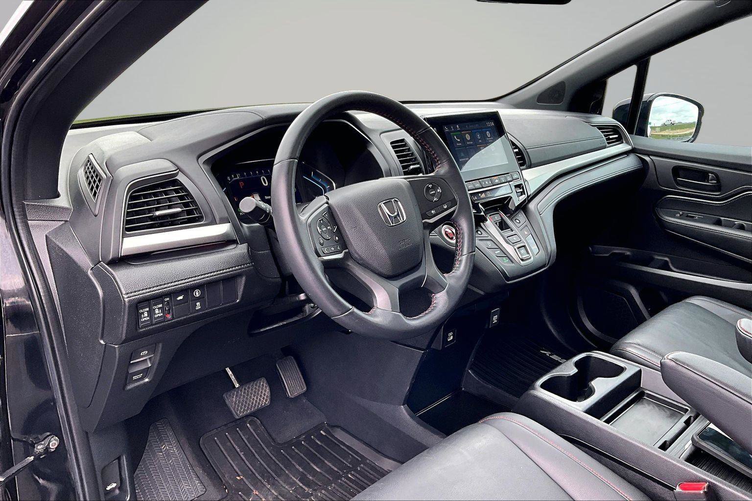 Used 2024 Honda Odyssey Sport image 15